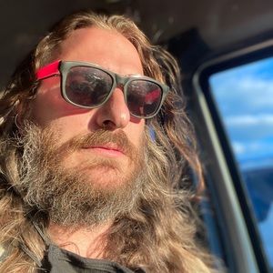 Meet your Posher, Russell